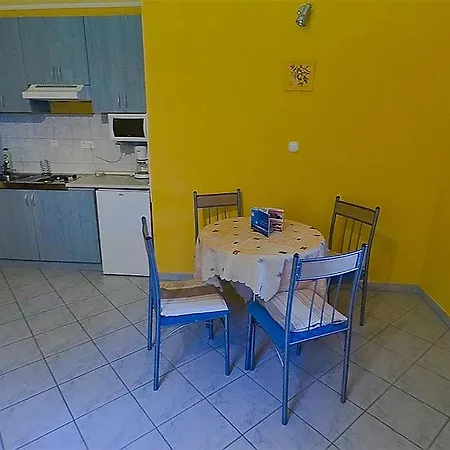 Apartment- Yellow Apartment Siofok